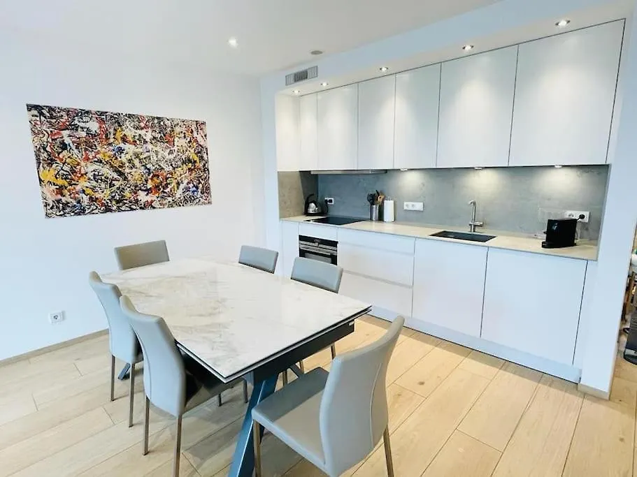 Luxury 3 Bedrooms Flat In The Heart Of Gasperich Terrace And Parking-Cd2 Lussemburgo Appartamento