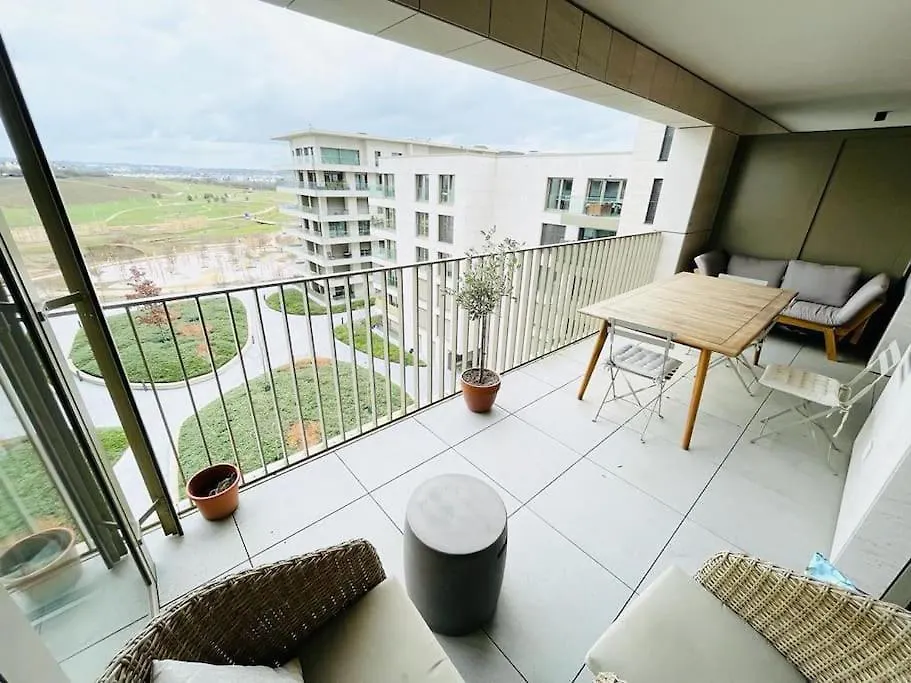 Luxury 3 Bedrooms Flat In The Heart Of Gasperich Terrace And Parking-Cd2 Lussemburgo 0*,  Lussemburgo