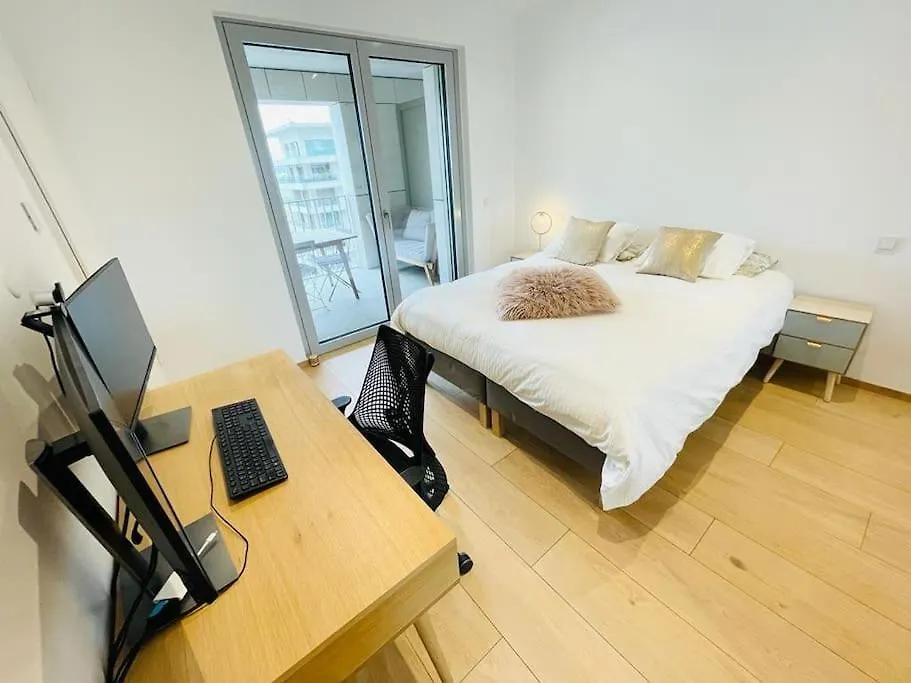 Luxury 3 Bedrooms Flat In The Heart Of Gasperich Terrace And Parking-Cd2 Lussemburgo 0*,  Lussemburgo